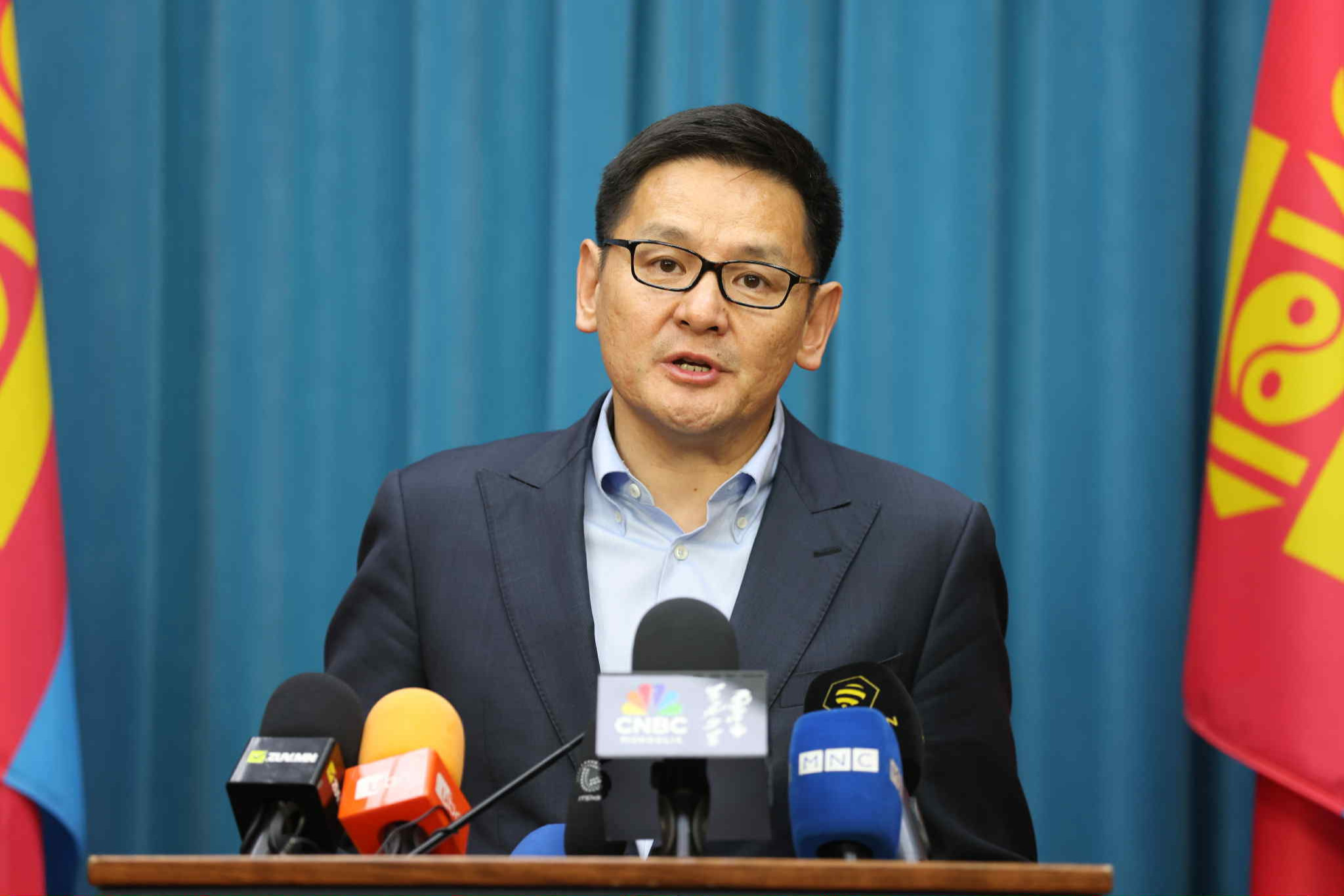 Онцгой дэглэмийн хугацаанд авч хэрэгжүүлж буй ажлын явц, үр дүнг Засгийн газрын хуралдаанд танилцууллаа